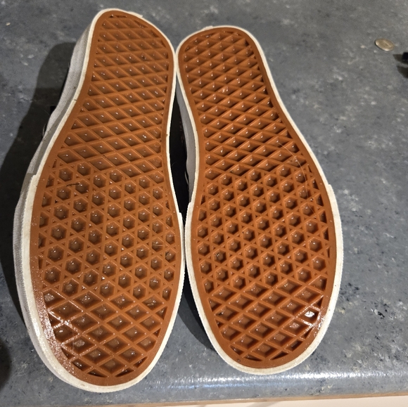 Vans Slip ons - Picture 5 of 7